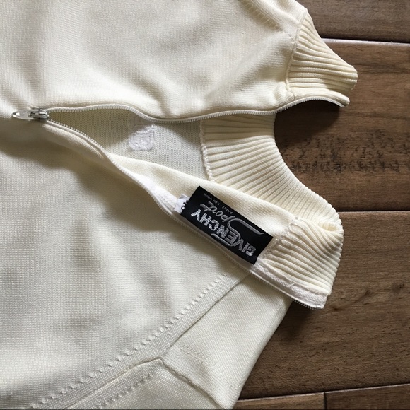 💎Givenchy Sport sweater size 40. - Picture 4 of 8